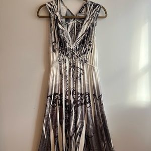 BNWT Full Length, V-Neck Summer Dress